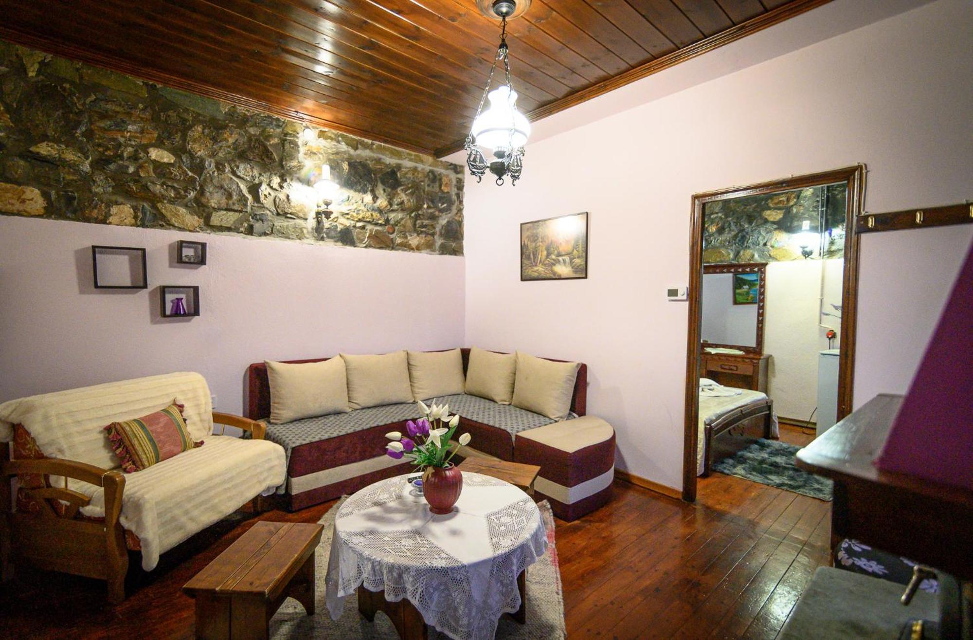 Metohi Inn Agios Athanasios (Pella) Exterior foto