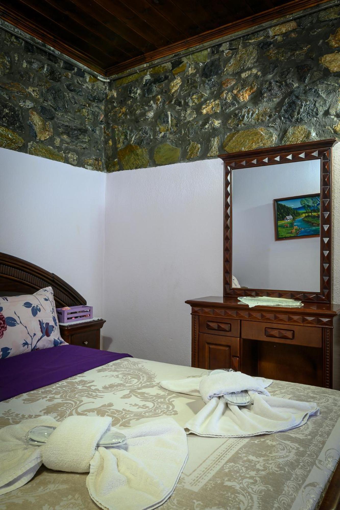 Metohi Inn Agios Athanasios (Pella) Exterior foto